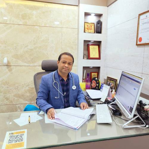 Senior Doctor at Parasmani Hospital